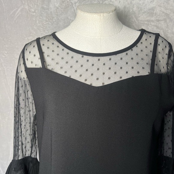Neb & Girl Dress Womens Medium Shift Black Mesh Bell Sleeves Classic Sheer Panel - Picture 4 of 10